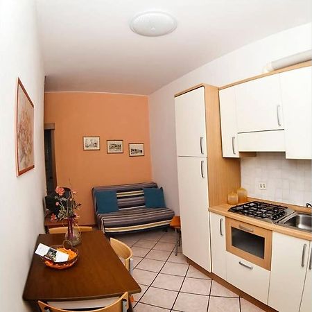 Casa Facchinetti Orange Apartment Malcesine Exterior photo